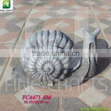 Polyresin snail garden figurine ornament