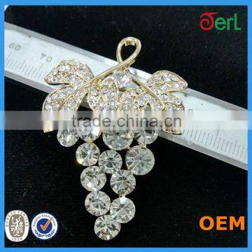 Newest Design Grape Shape Rhinestone Brooch for Silk Invitation Boxes photo-6