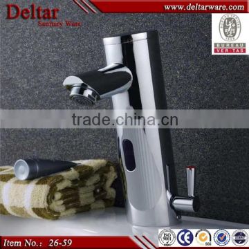 Touchless smart faucet for lavatory room , Intelligent automatic sensor faucet