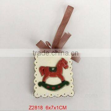 Custom Resin Cookie Biscuit Shape Ornament Factory photo-4