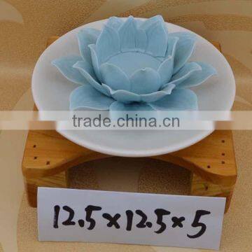 wholesale ceramic candle holder with flower design for Valentine's Day & Wedding
