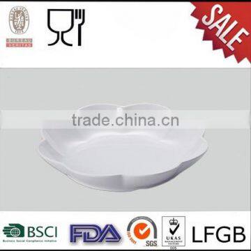 Hot Selling Solid Color Melamine Pure White Wavy Edge Plates