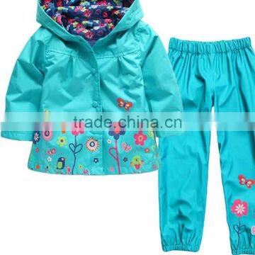 Zm50342b Wholesale Girls Suit Autumn Winter Jacket Lovely Flower Rain Proof Children Clothing Sets photo-3