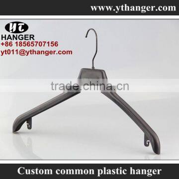 IMY-443 black plastic plant hanger stand for wholesale