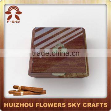 Premium Desktop Custom Cherry Finish Cedar Cigar Box