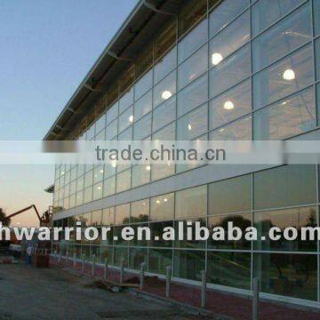 Visible aluminum frame curtain wall