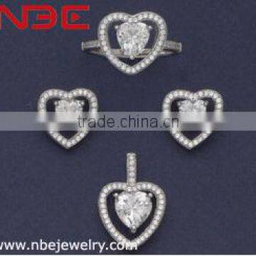 Classic heart shape silver jewellery set