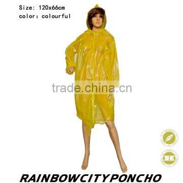 LDPE Raincoat With Many Color and Easy Carrying Packing and Very Chip Price photo-2