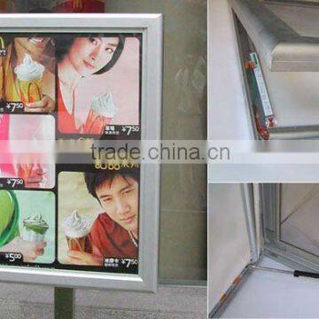 Outdoor LED slim light box with lock