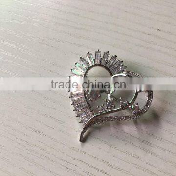 Wedding Style Cubic Zircon Brooches photo-2