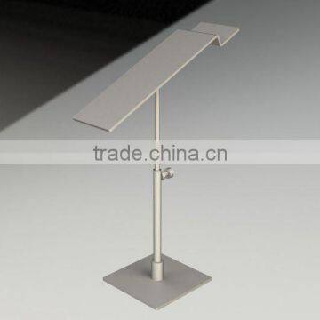 Single shoe display stand/ Display riser stand