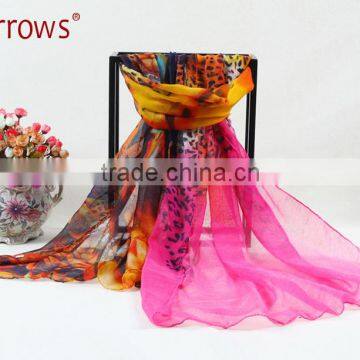 2015 Custom Lady Fashion Cotton Voile Shawl and Scarf Fresh Leopard Peony Printing for Spring Autumn photo-3