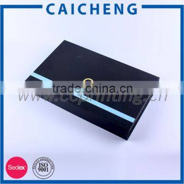 Gift Box With Magnetic Fastening