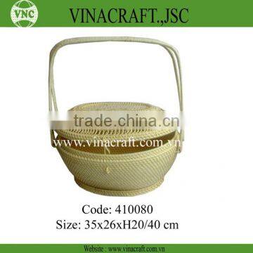 White rattan basket with handles for food container