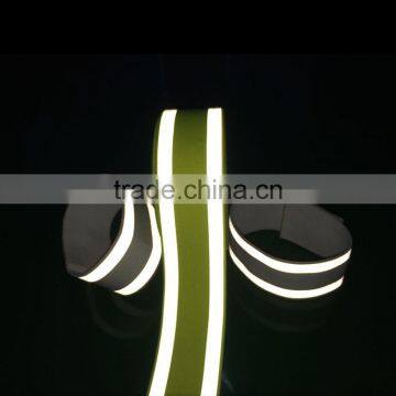 China Ece 104r 00821 3m Clear Reflective Rim Tape for Clothes photo-3