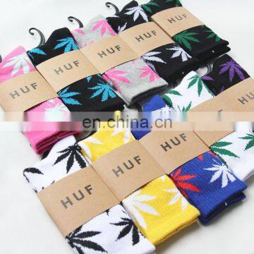 Hot Sale Cotton Sports Maple Leaf Socks