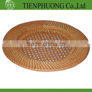 wicker plate