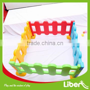 plastic children fence/garden kids pvc fencing/children outdoor used temporary fencing for sale LE.WL.002