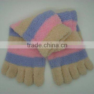 Boxi-10G High quality chenille magic five fingers socks