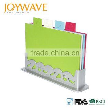 High quality multifunctional plastic chopping board set with stand