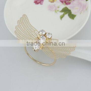 fashionable golden butterfly shape crystal metal alloy napkin rings