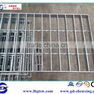 Guangzhou factory galvanized sidewalk drain grate with opening 30*100mm