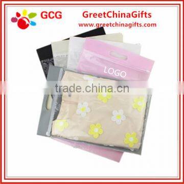 Transparent non-woven foldable garment packaging bag                        
                                                                                Supplier's Choice