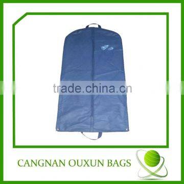 Dependable garment bag suit hanger