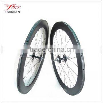 700C Track wheels carbon clincher 60mm deep rims, single speed hub, 20H/24H, disc braking bike 100% hand built by Farsports