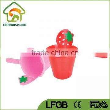 Cartoon Strawberry Plastic Water Ladle