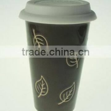 leaf design hand printing double wall ceramic mug with silicon lid