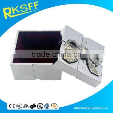 Metal Square Shape Bowknot Jewerly Box Box Gift at Factory Price photo-2