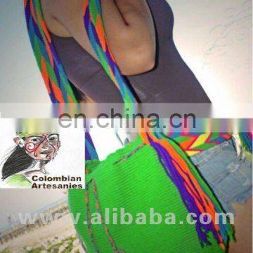 Mochilas wayuu, colombian bags, made by indigenas