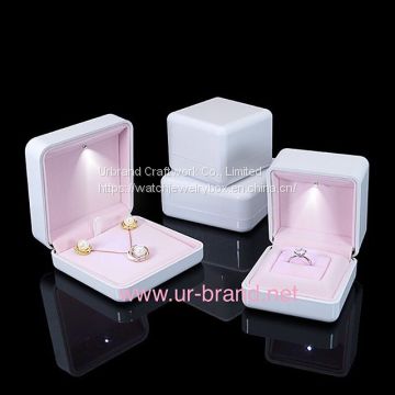 Luxury White Velvet LED Light Jewelry Set Packaging Box Gift Earring Box Velvet Insert for Engagement