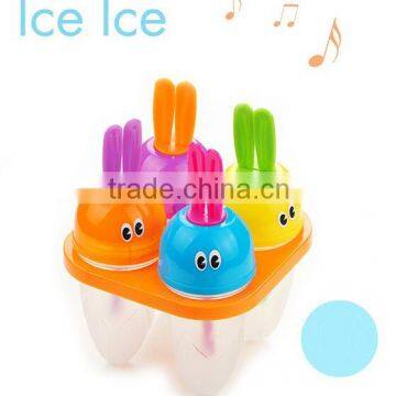 Creative rabbit head shape ice grid