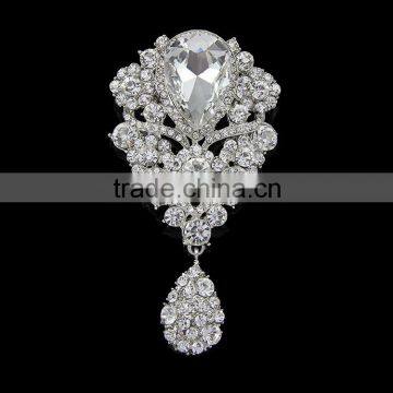 wholsale fashion silver gold crystal rhinestone diamond pearl snowflake metal wedding chair brooch sash rhinestone