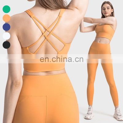 Custom Workout Gym Sports Bra Top Comfortable Sexy High support Fitness Cross Back Sports Bra With Pads Inserts Sports Bra Cups