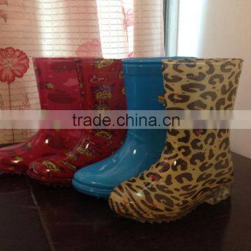 Children candy colored PVC boots