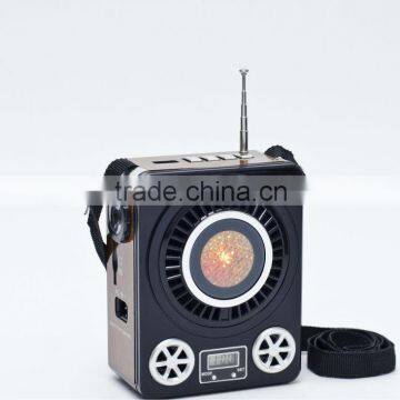 Dongguan High Quality LCD Display Potable Torch Light Mini Radio with Clock