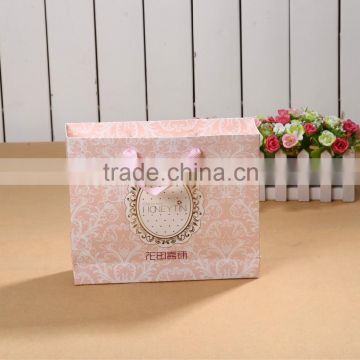 2016 Customized pink paper gift bag,30*25*8,wedding candies paper bags                        
                                                                                Supplier's Choice