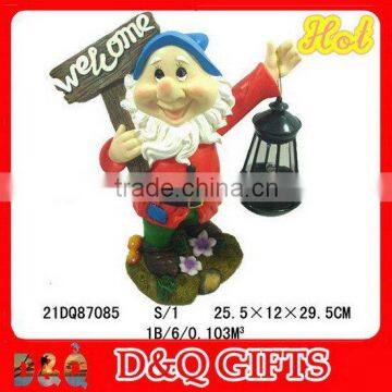 Dwarf figurine with garden solar light