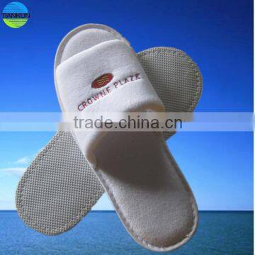 open toe style embroidery logo velour hotel slipper