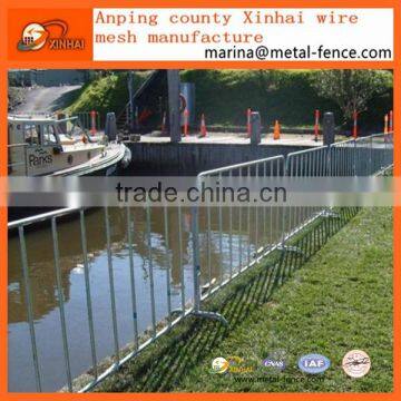 Used Metal Crowd Control Barriers Wire Mesh Fencing