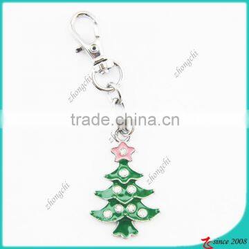 Green enamel metal christmas key chain