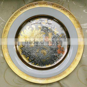 Round plate with full decal in luxury style