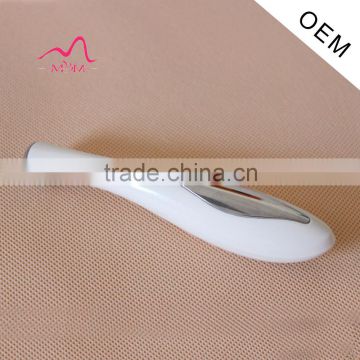 Handheld Battery Operated Mini Ion Facial Massager