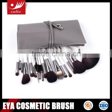 18pcs High Quality Painting Makeup Brush Set With Cosmetic Bag