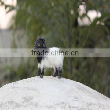 Popular Garden Decor Lifelike Alpaca Toys Wholesale Peru