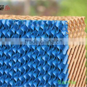 Water cooling pad for poultry house or greenhouse