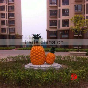 Resin garden statue pinapple